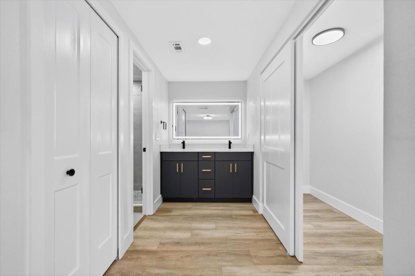 Image 30 of 52 For 7905 Timberlane West Drive