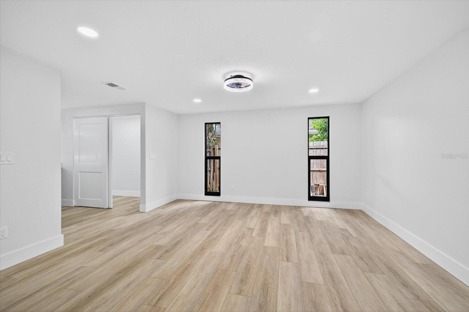 Image 31 of 52 For 7905 Timberlane West Drive