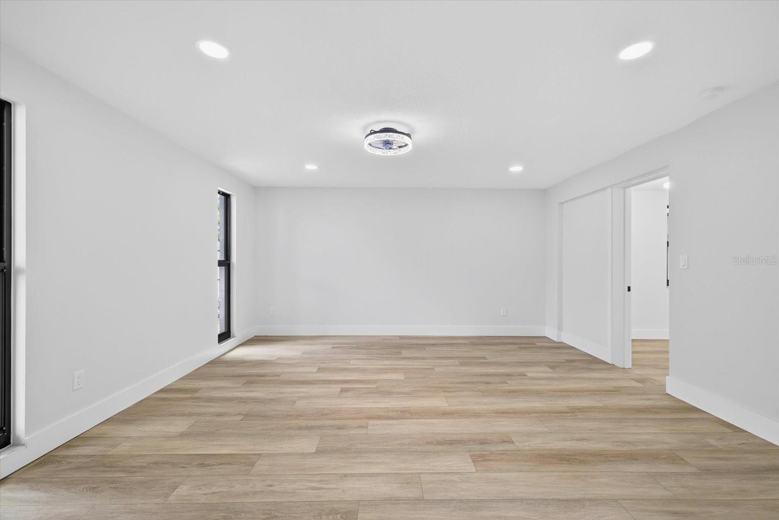 Image 34 of 52 For 7905 Timberlane West Drive