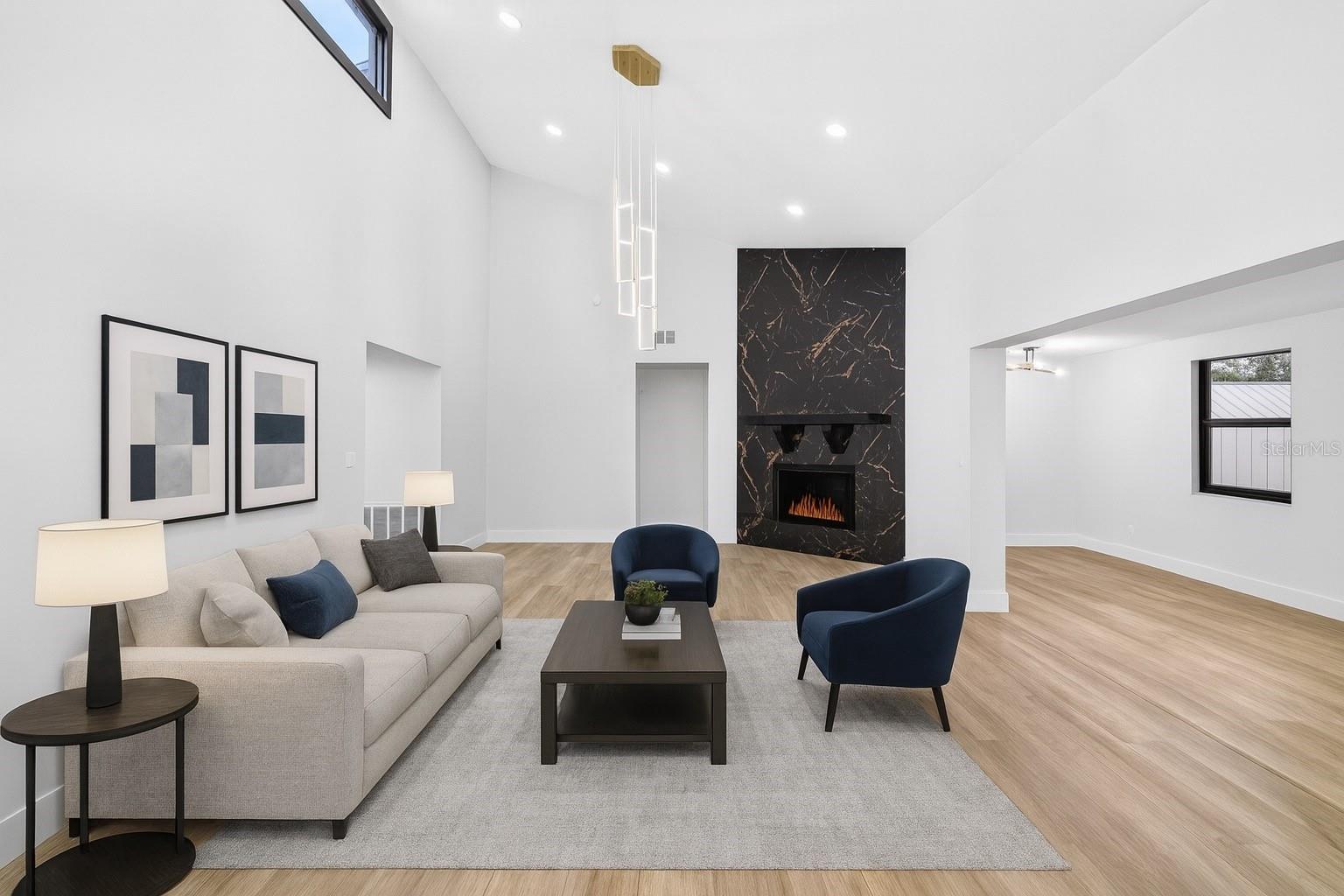 Image 7 of 52 For 7905 Timberlane West Drive