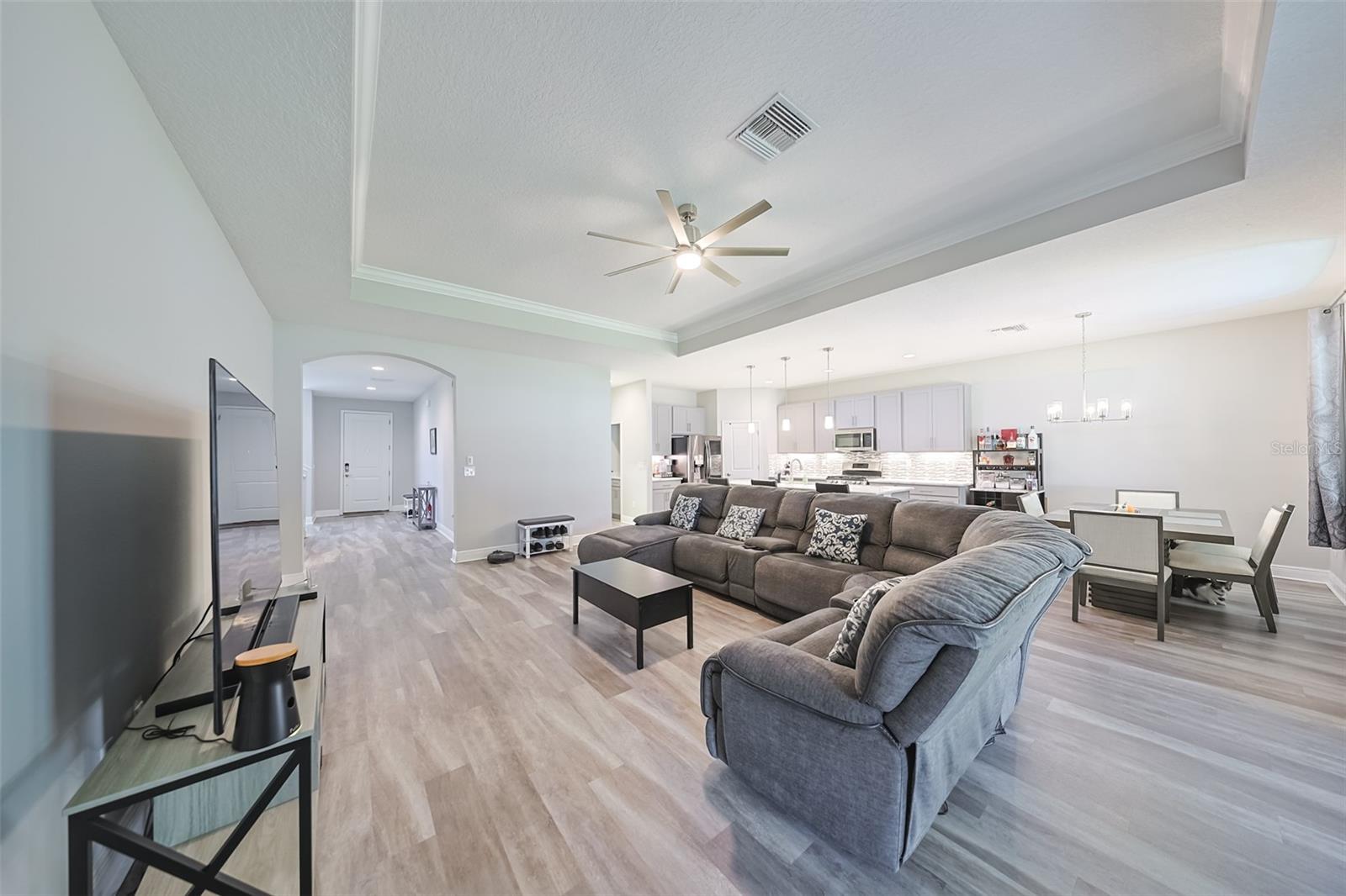 Image 12 of 47 For 130 Azul Drive