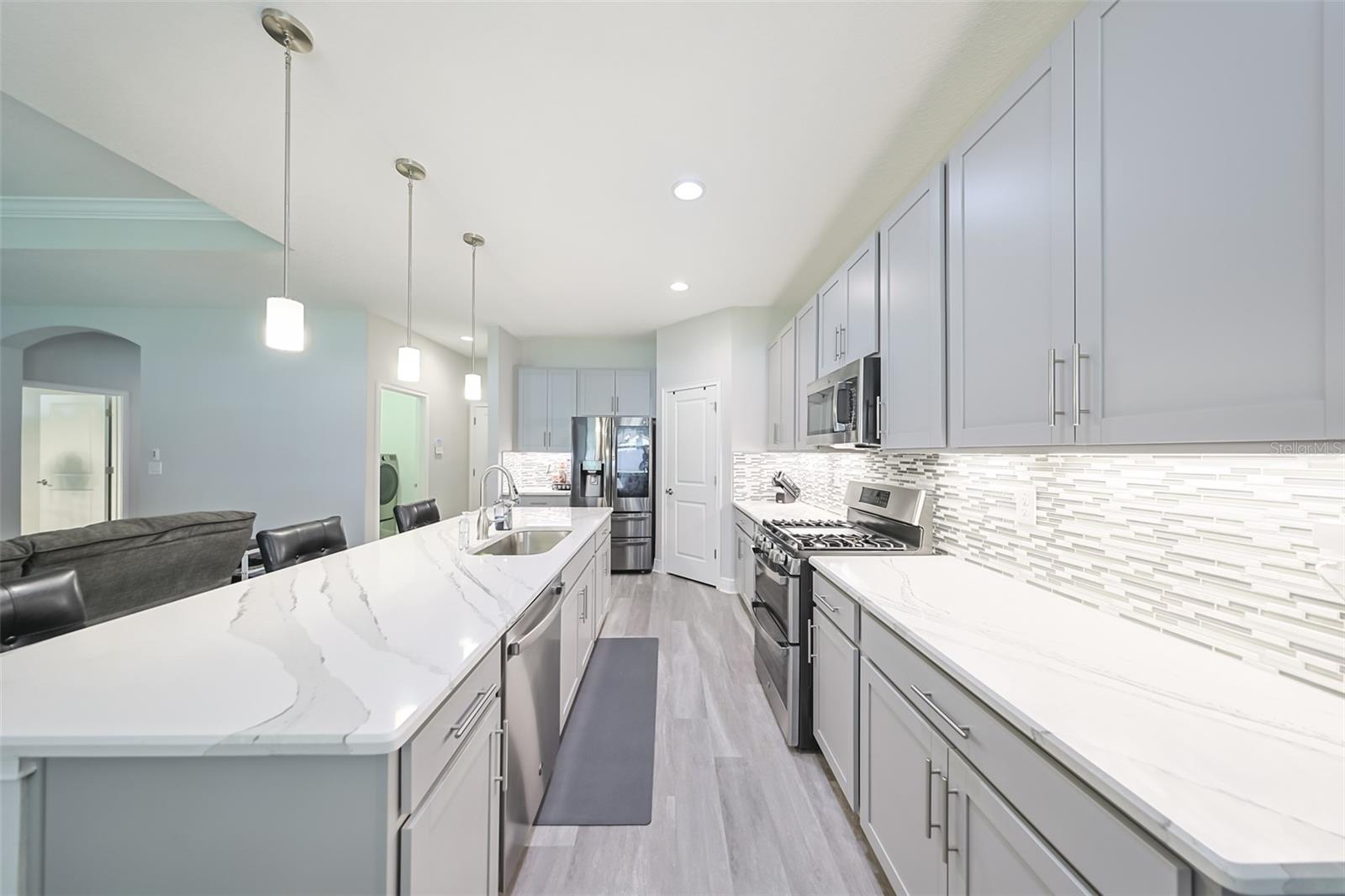 Image 18 of 47 For 130 Azul Drive