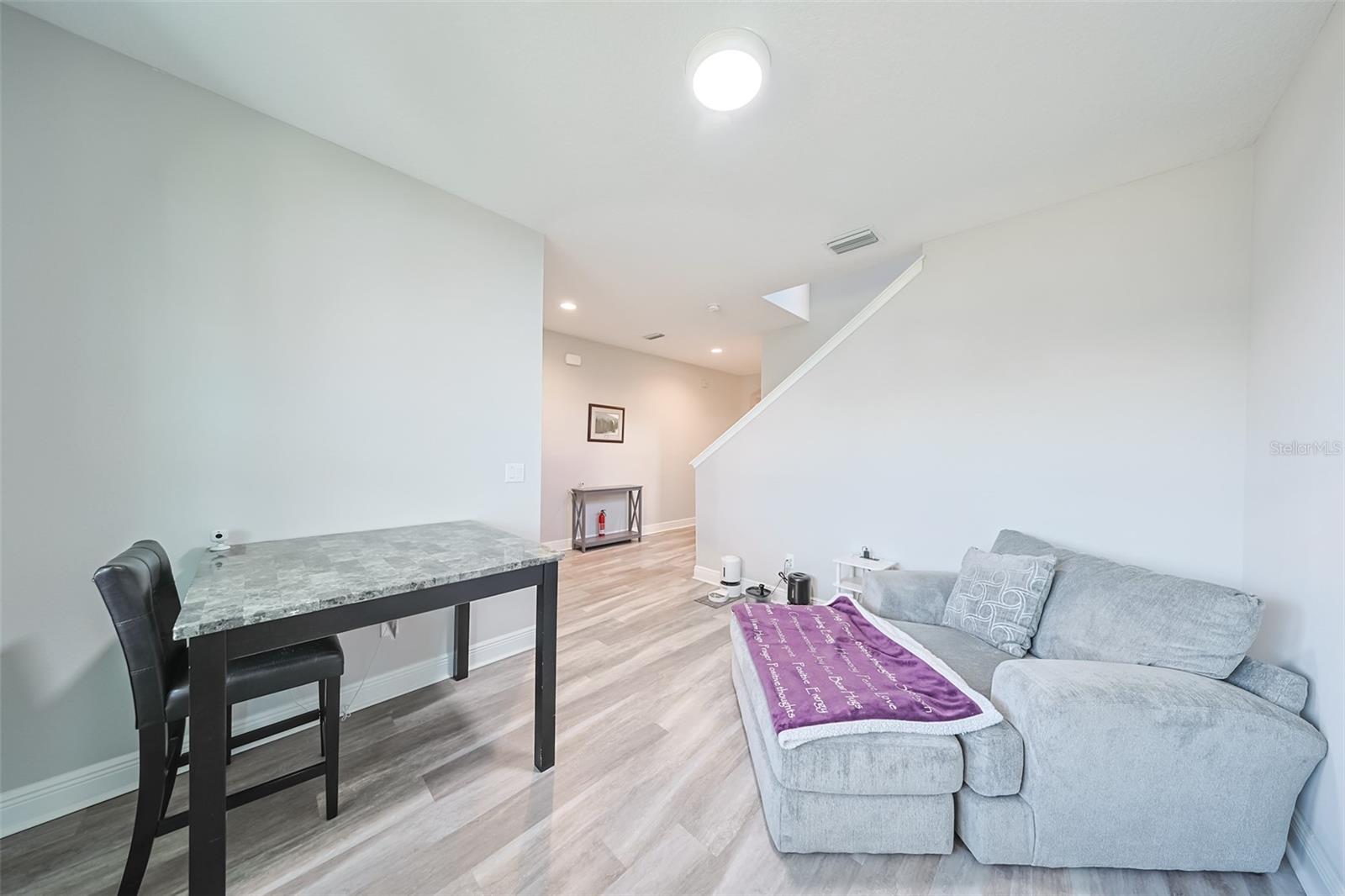 Image 6 of 47 For 130 Azul Drive