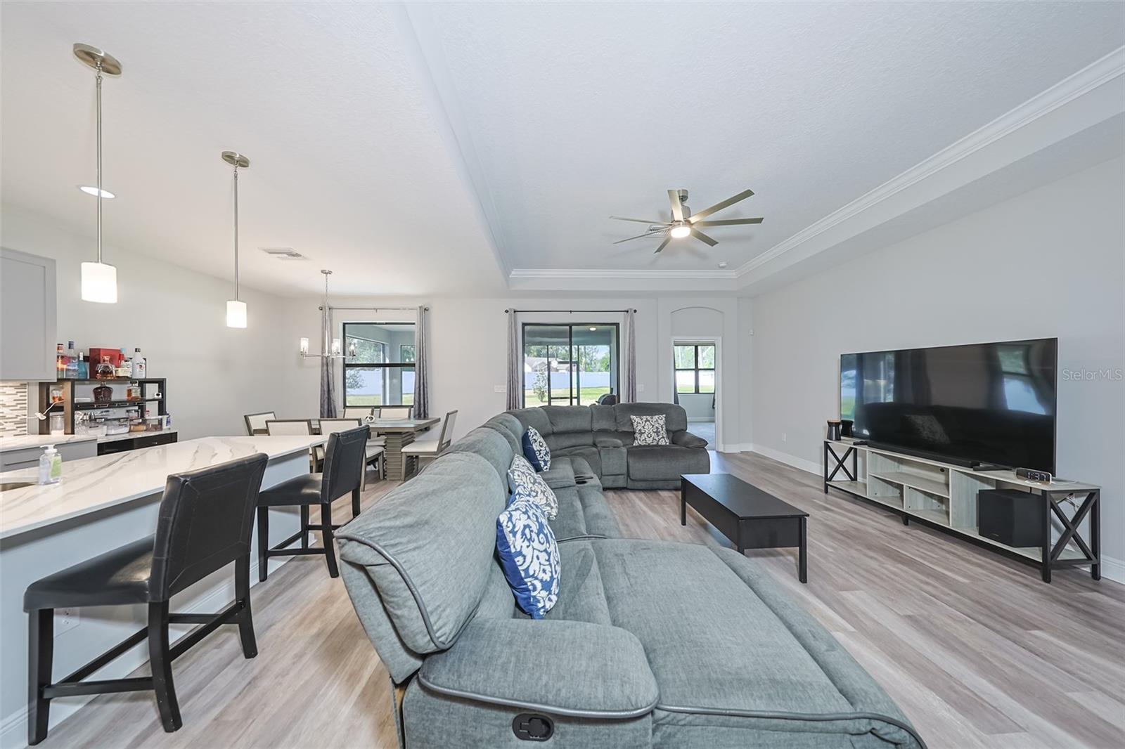 Image 9 of 47 For 130 Azul Drive