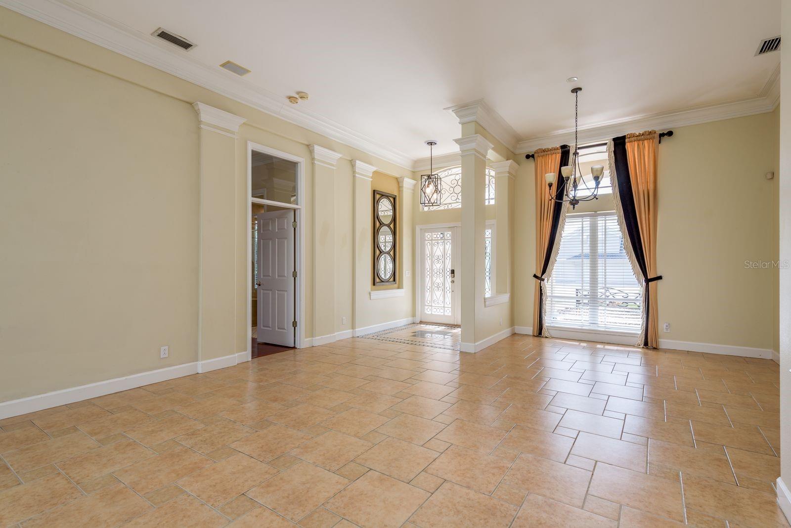 Image 8 of 57 For 5264 Karlsburg Place