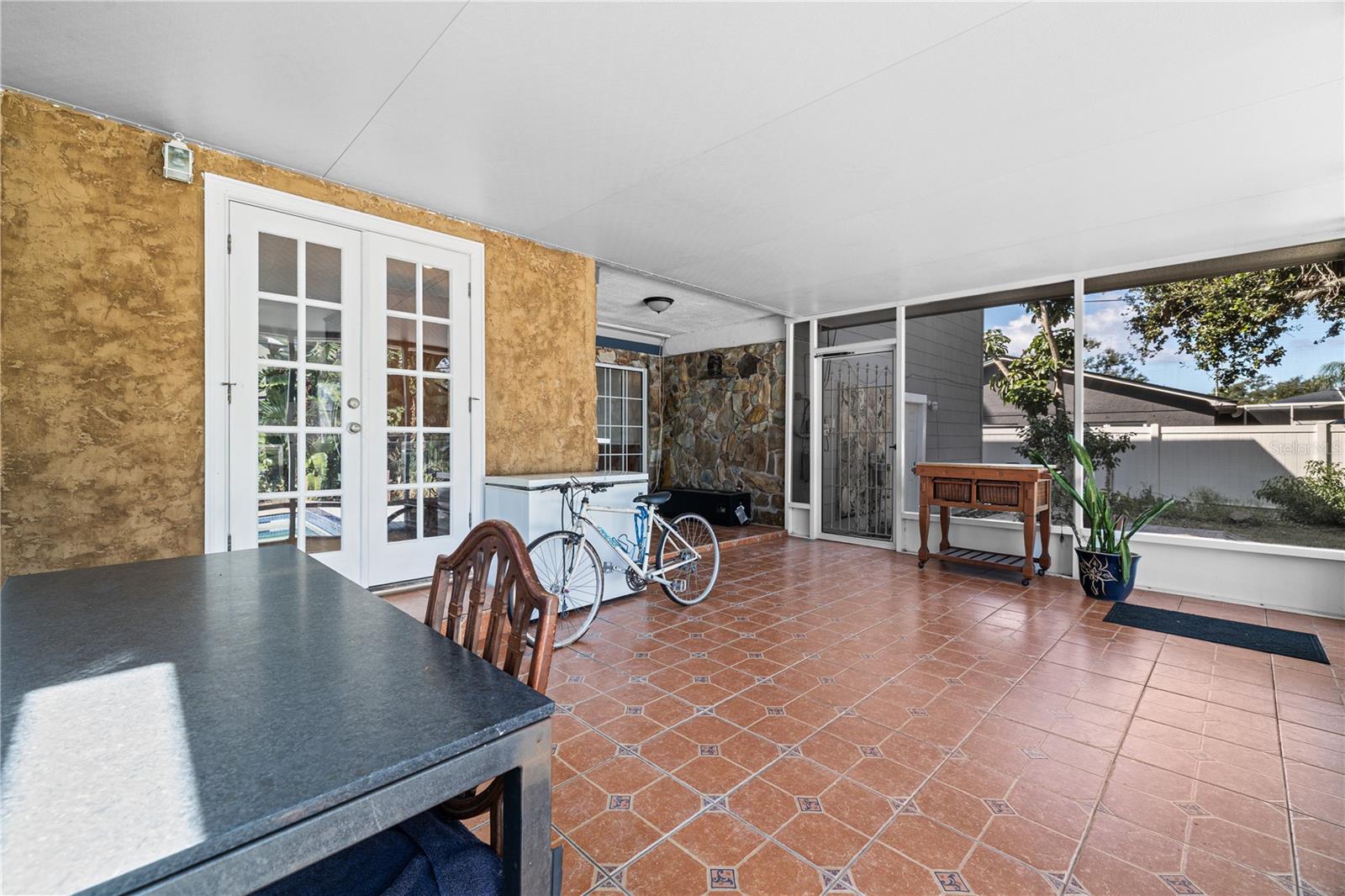 Image 16 of 63 For 8231 36th Avenue N