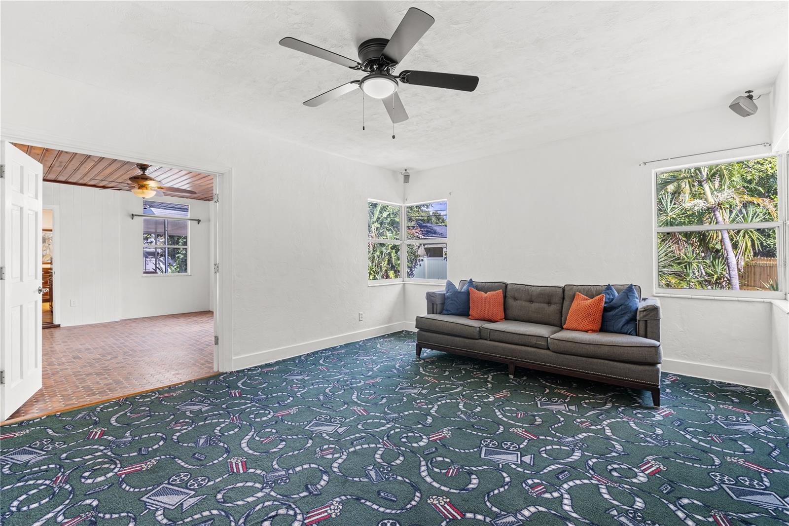 Image 22 of 63 For 8231 36th Avenue N