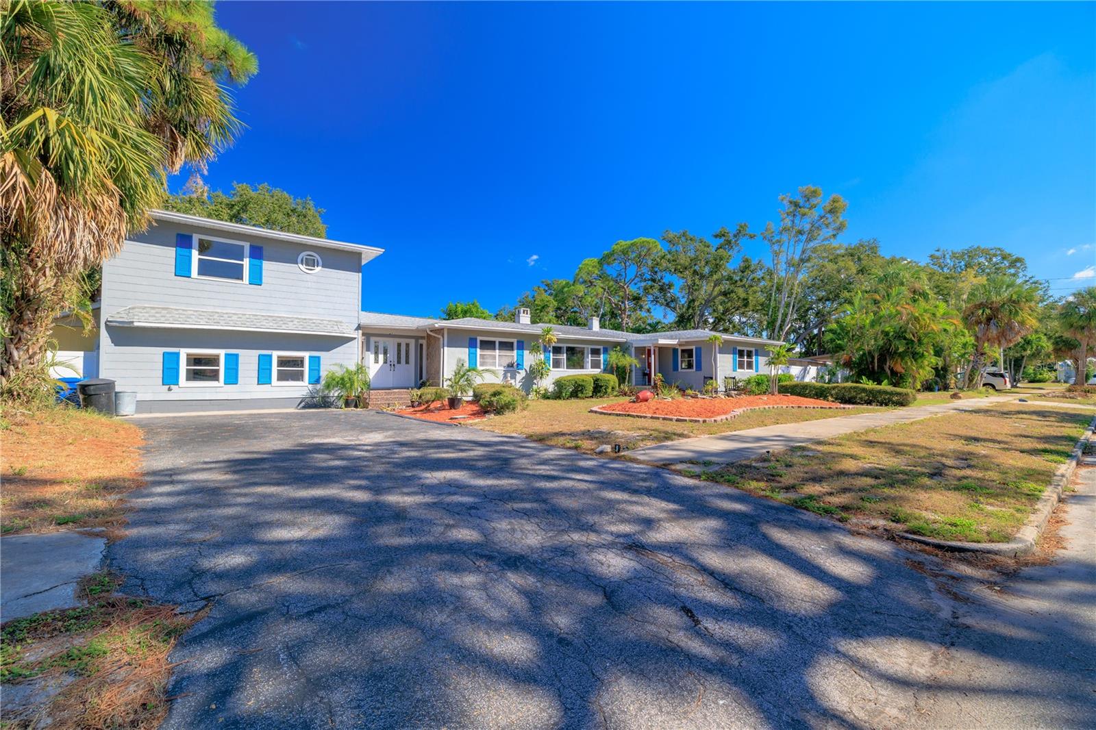 Image 40 of 63 For 8231 36th Avenue N