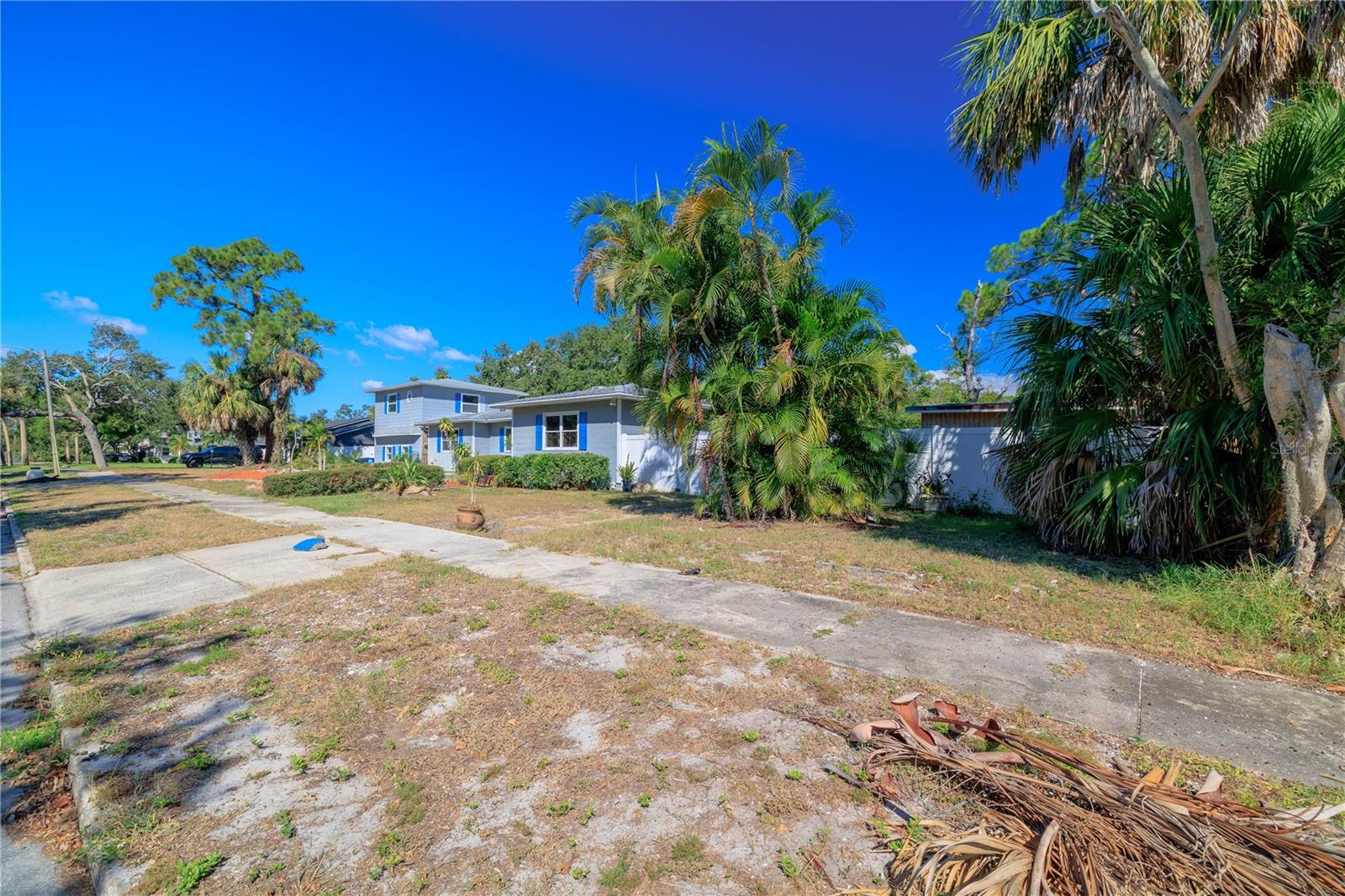 Image 42 of 63 For 8231 36th Avenue N