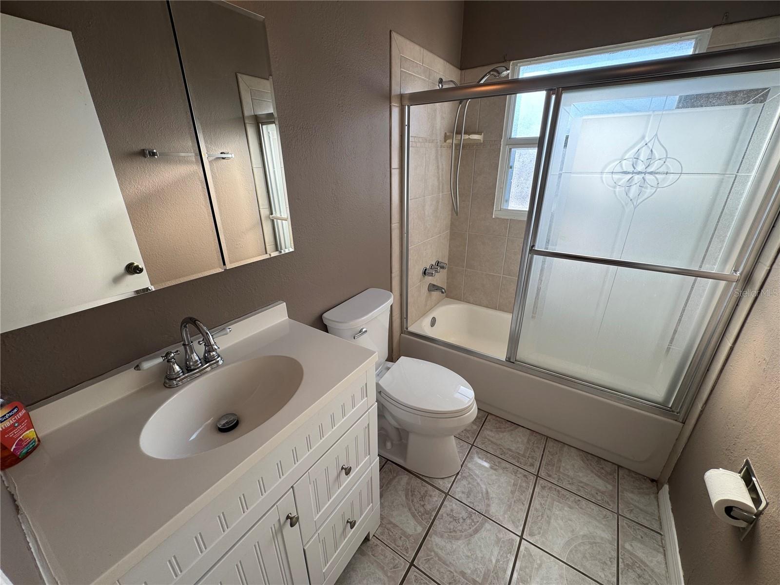 Image 10 of 29 For 6004 Hale Avenue