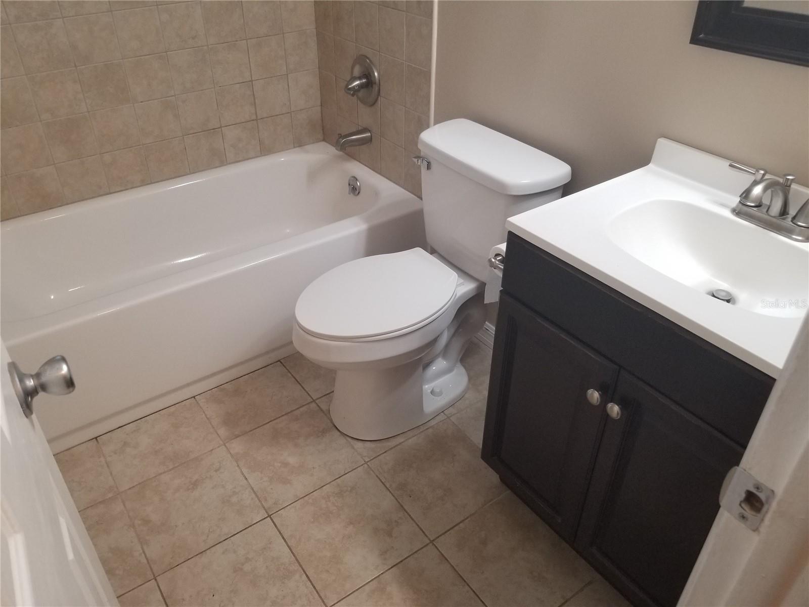 Image 14 of 19 For 7100 Dartmouth Avenue N 4