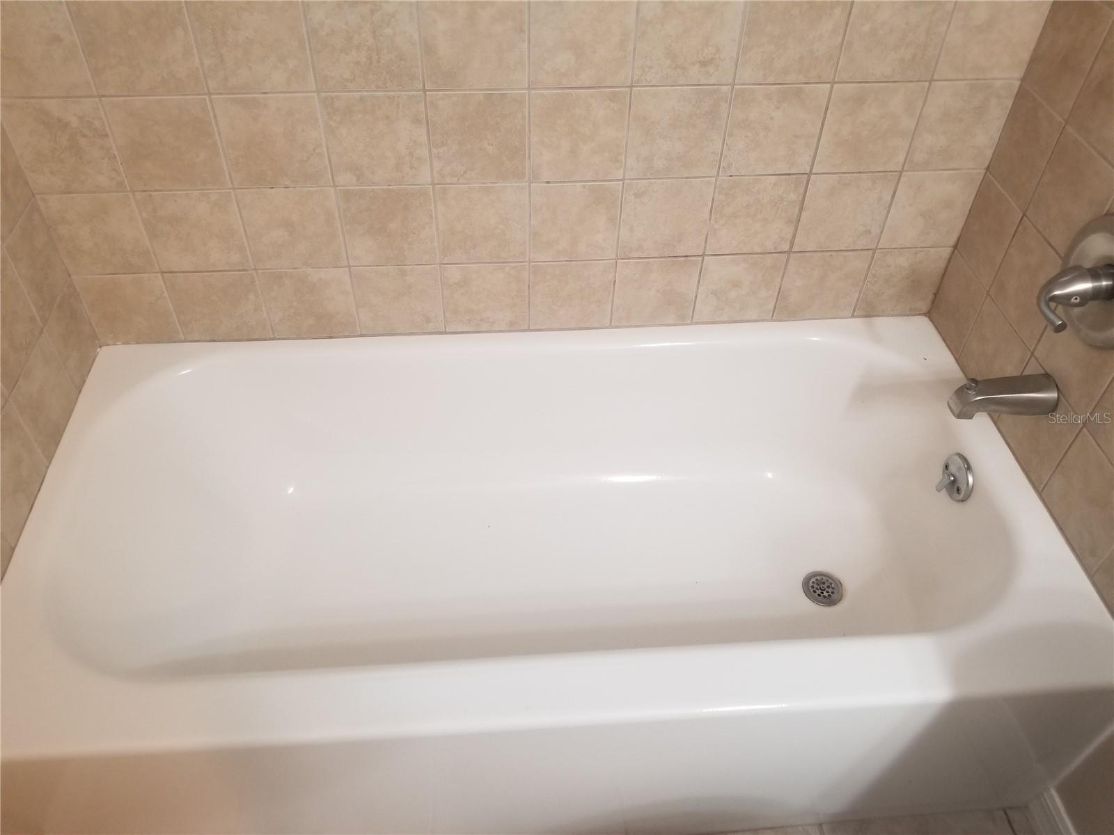 Image 15 of 19 For 7100 Dartmouth Avenue N 4