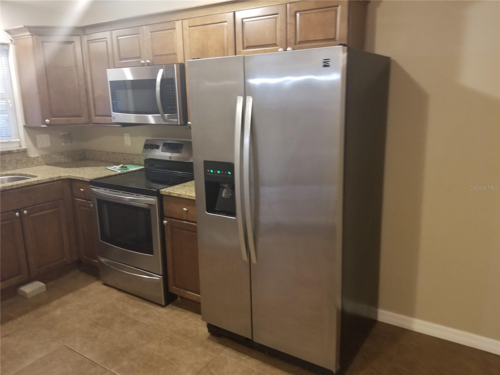 Image 6 of 19 For 7100 Dartmouth Avenue N 4