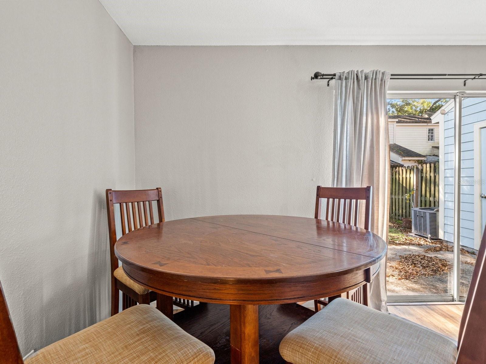 Image 12 of 30 For 1722 Mill Run Circle