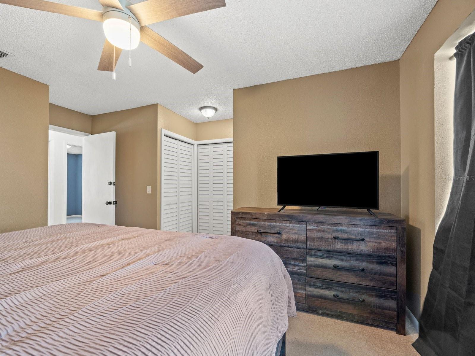 Image 17 of 30 For 1722 Mill Run Circle