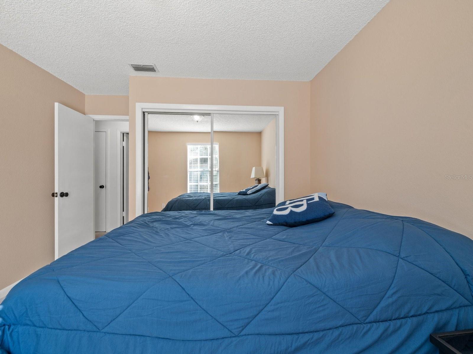 Image 19 of 30 For 1722 Mill Run Circle