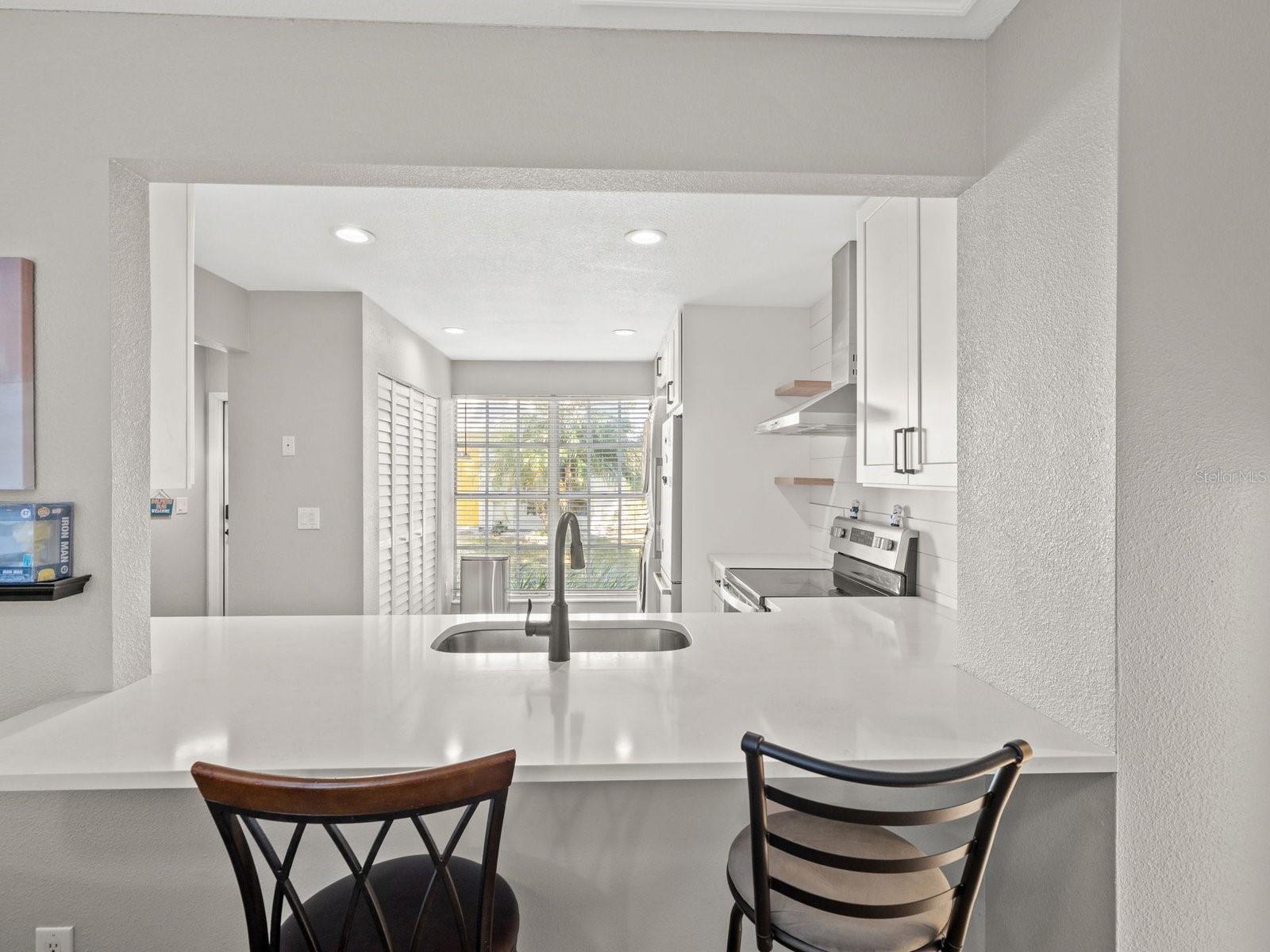 Image 8 of 30 For 1722 Mill Run Circle