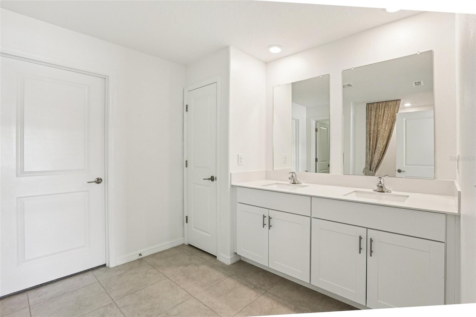 Image 14 of 49 For 10441 Alder Green Drive