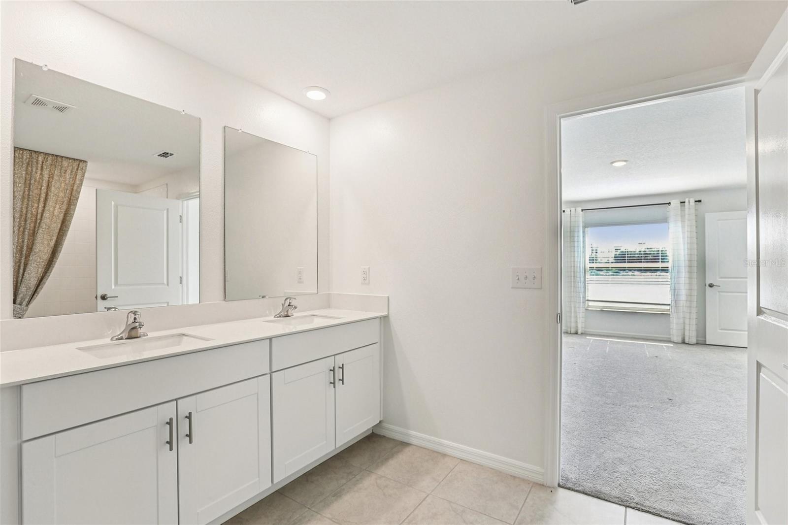 Image 15 of 49 For 10441 Alder Green Drive