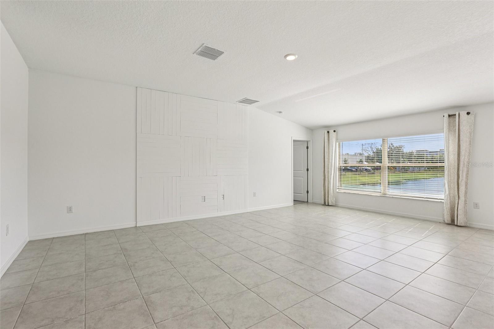 Image 5 of 49 For 10441 Alder Green Drive