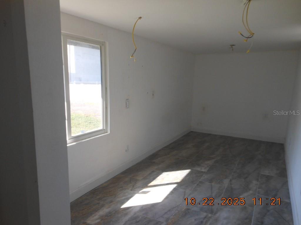 Image 13 of 17 For 2119 Comanche Avenue