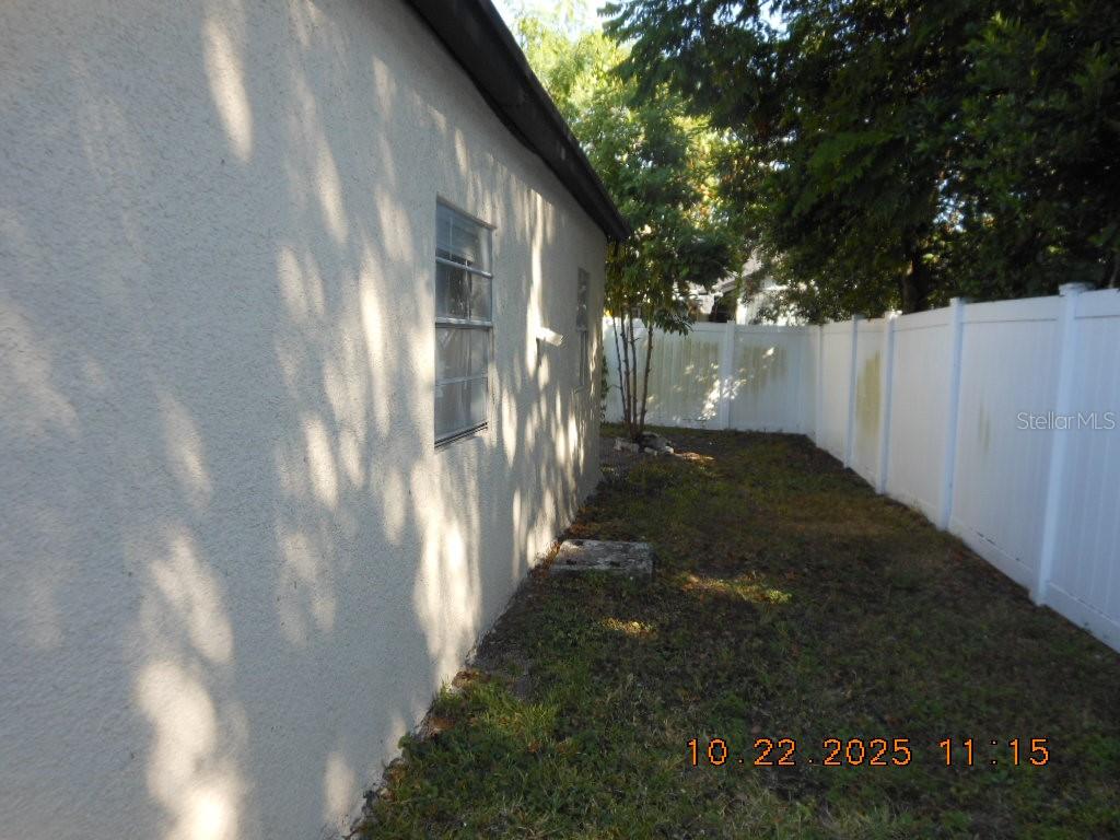 Image 5 of 17 For 2119 Comanche Avenue