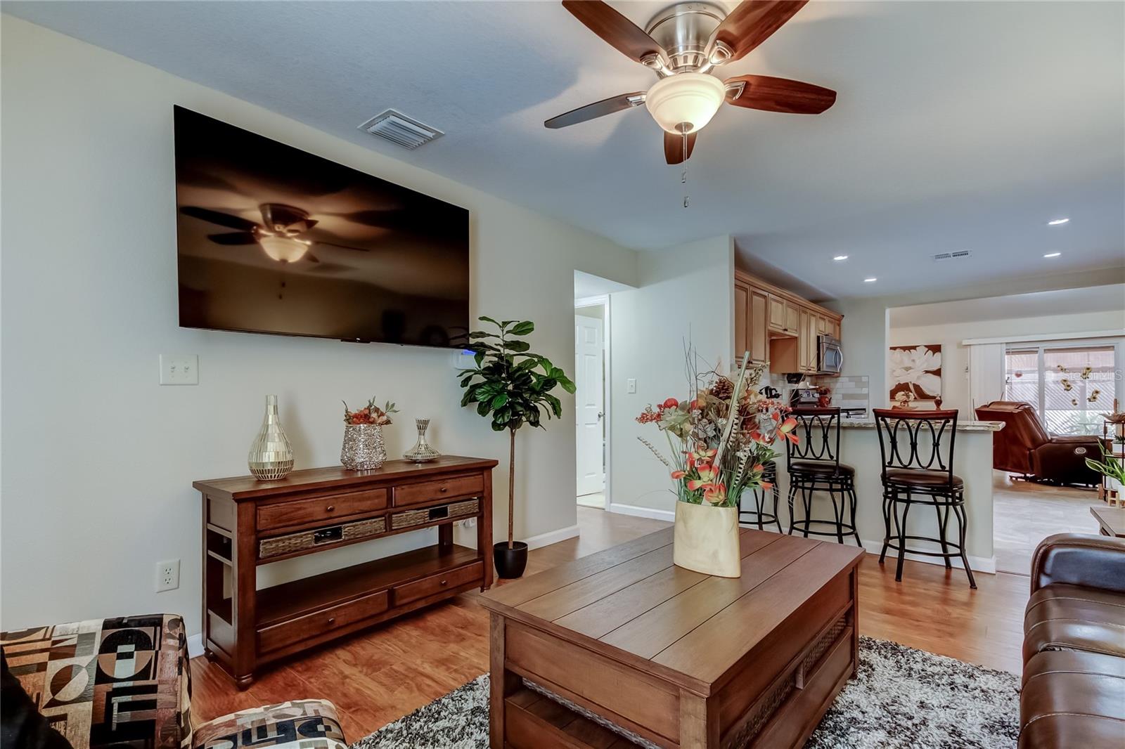 Image 3 of 46 For 4503 Dreisler Street