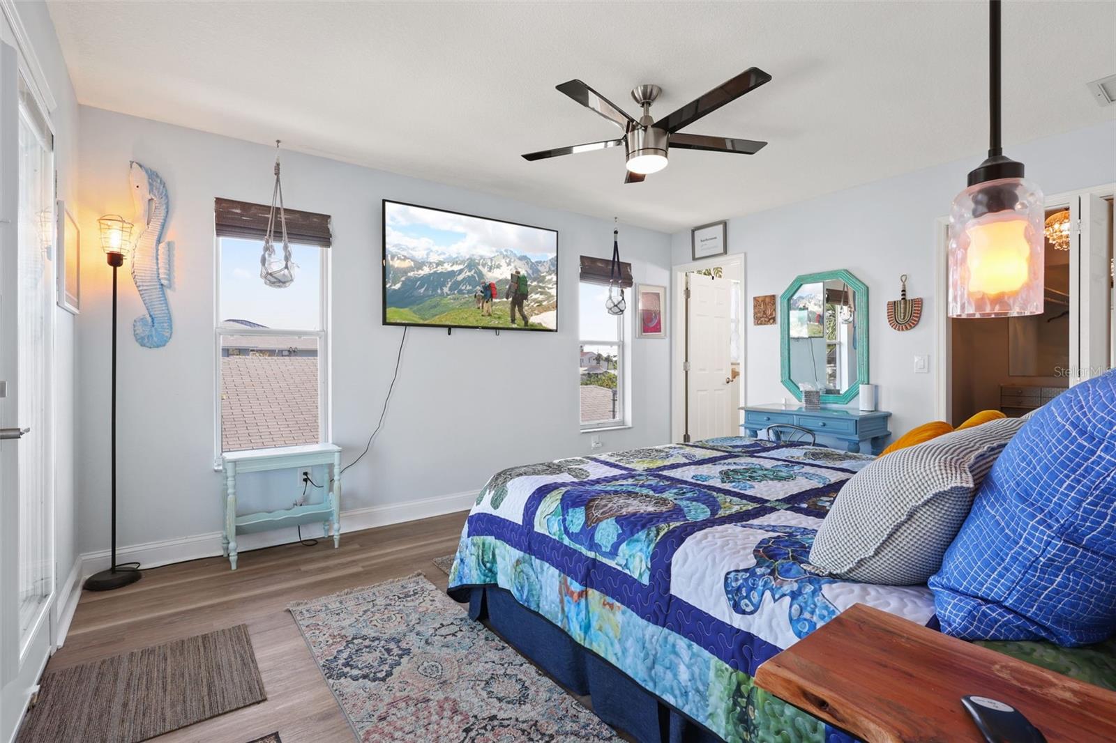 Listing photo id 20 for 4137 Des Prez Court