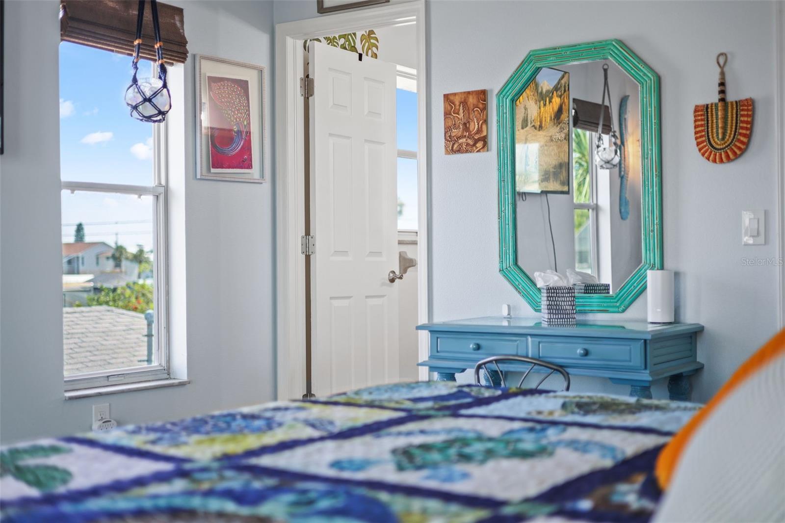 Listing photo id 25 for 4137 Des Prez Court