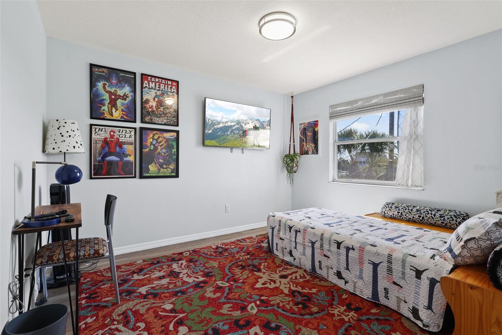 Listing photo id 32 for 4137 Des Prez Court