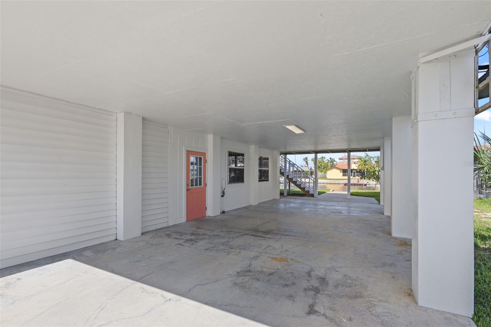 Listing photo id 44 for 4137 Des Prez Court