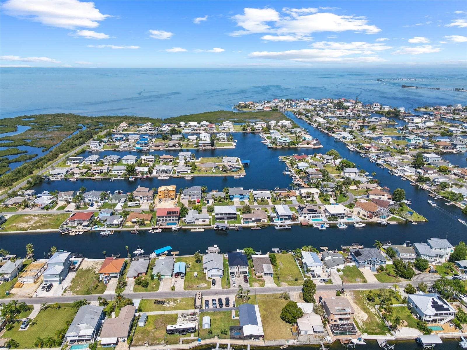 Listing photo id 65 for 4137 Des Prez Court