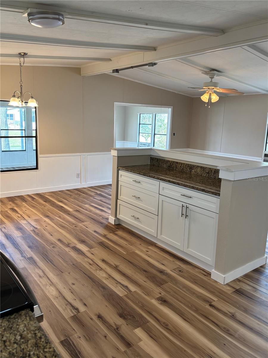 Image 14 of 41 For 9863 Scepter Avenue