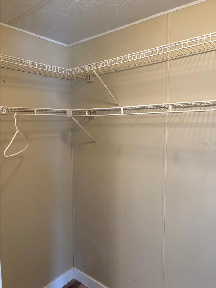 Image 22 of 41 For 9863 Scepter Avenue