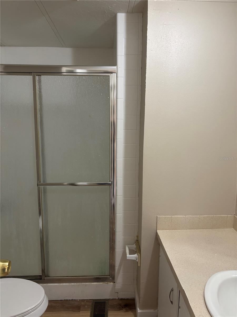 Image 24 of 41 For 9863 Scepter Avenue