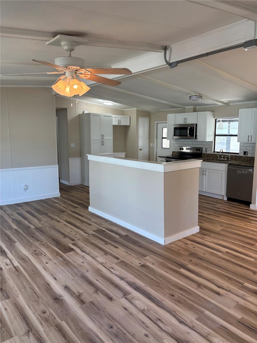 Image 8 of 41 For 9863 Scepter Avenue