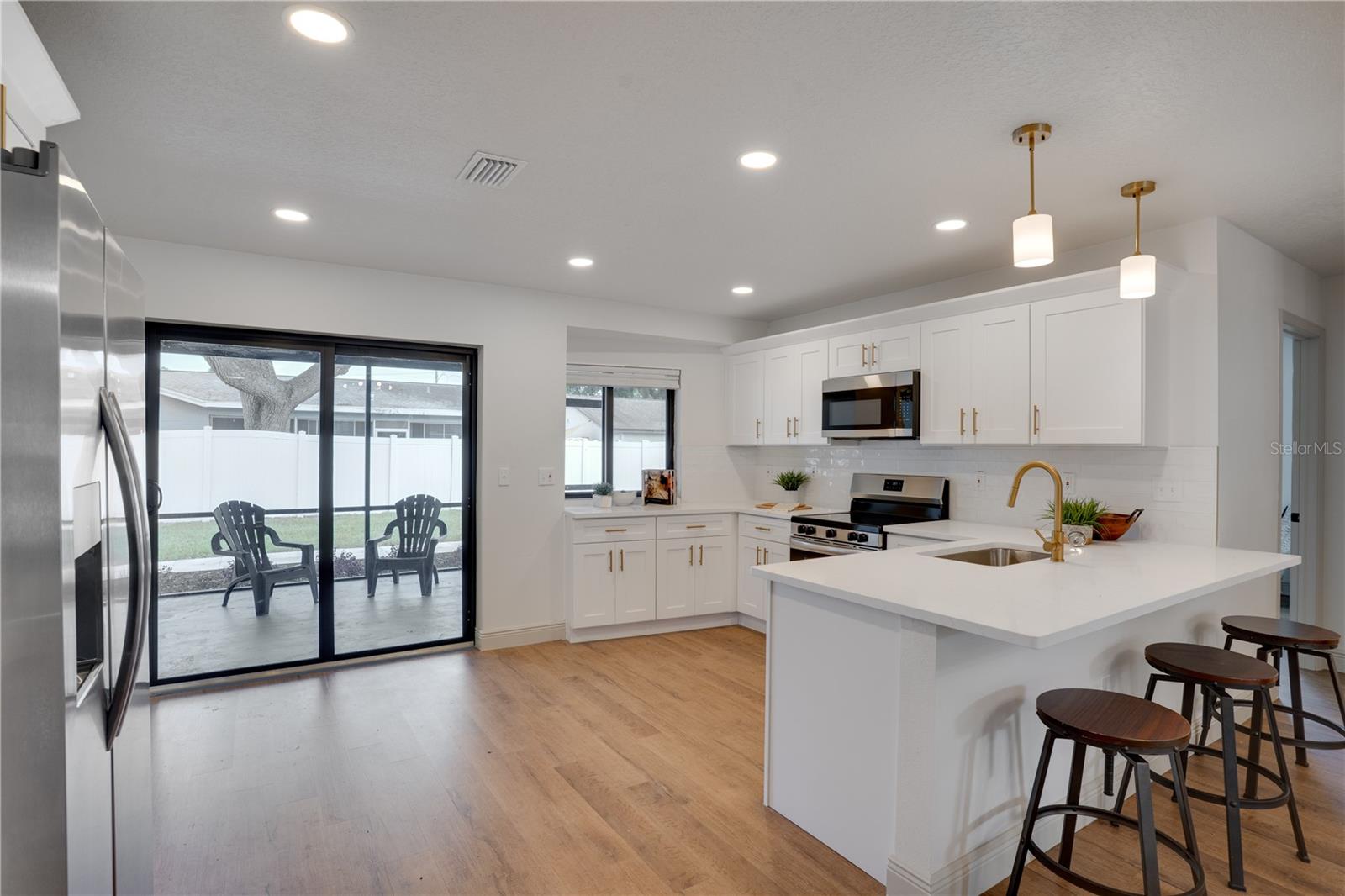 Image 10 of 36 For 5871 99th Terrace N