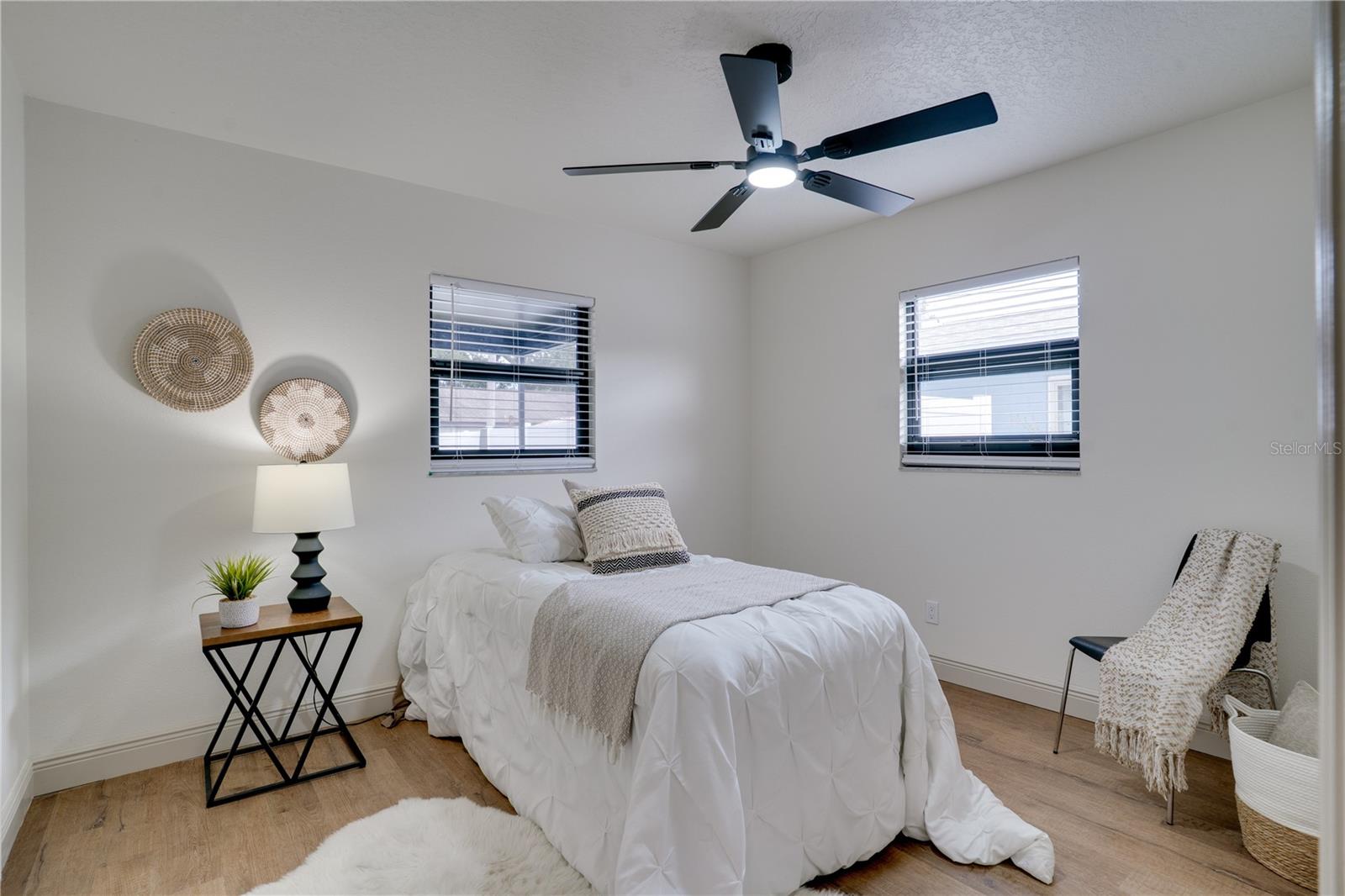 Image 19 of 36 For 5871 99th Terrace N