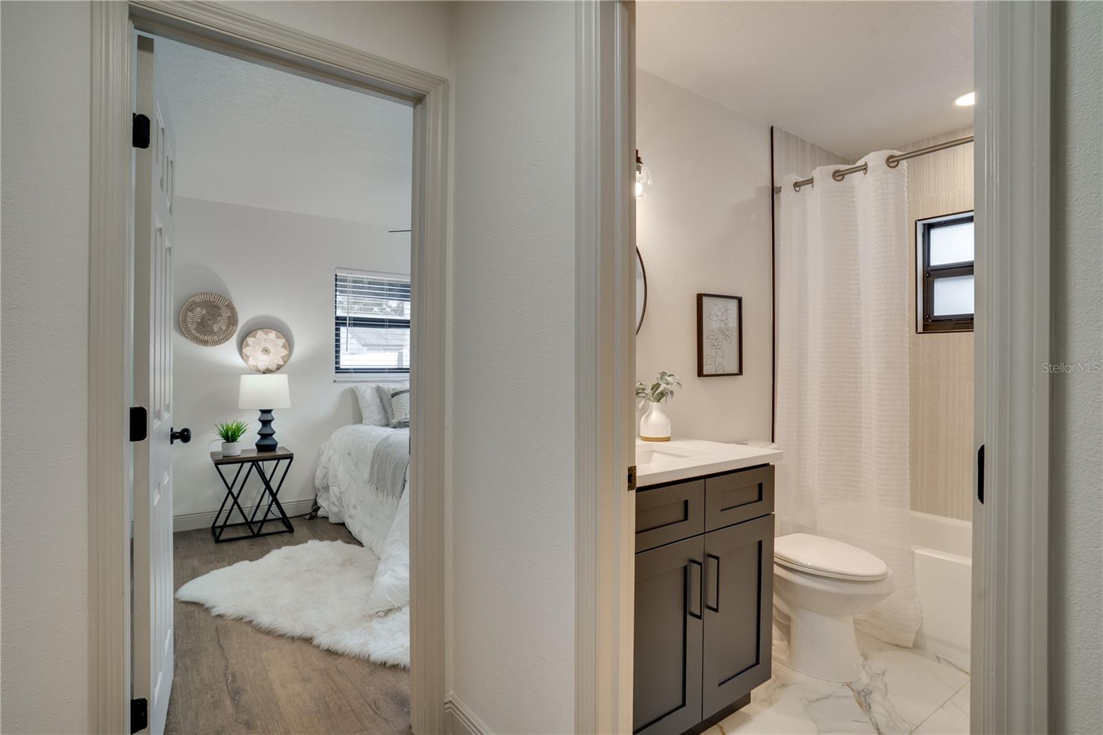 Image 24 of 36 For 5871 99th Terrace N