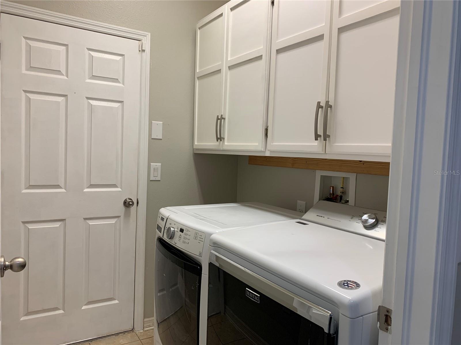 Image 23 of 66 For 10308 Holland Road