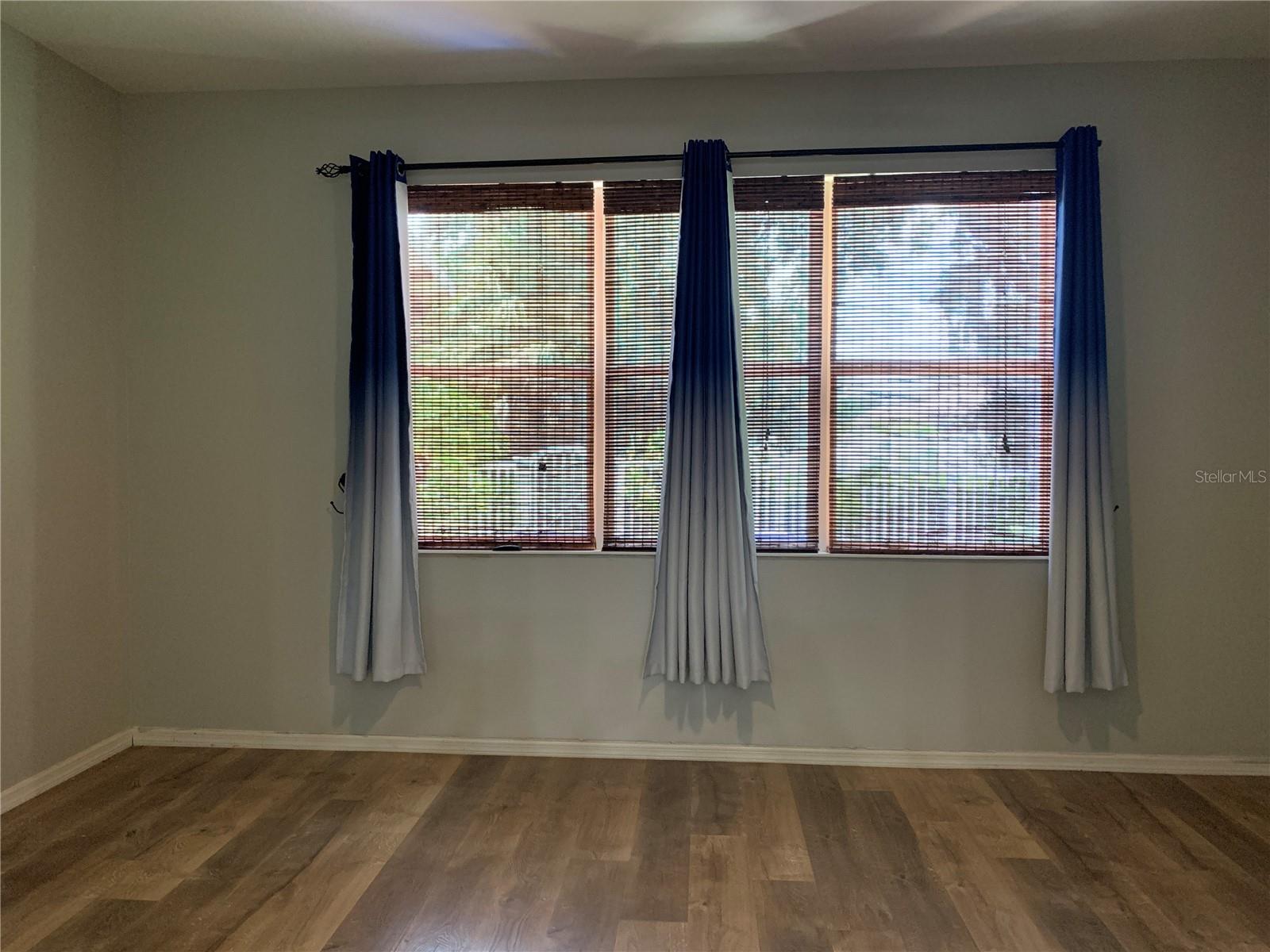 Image 32 of 66 For 10308 Holland Road