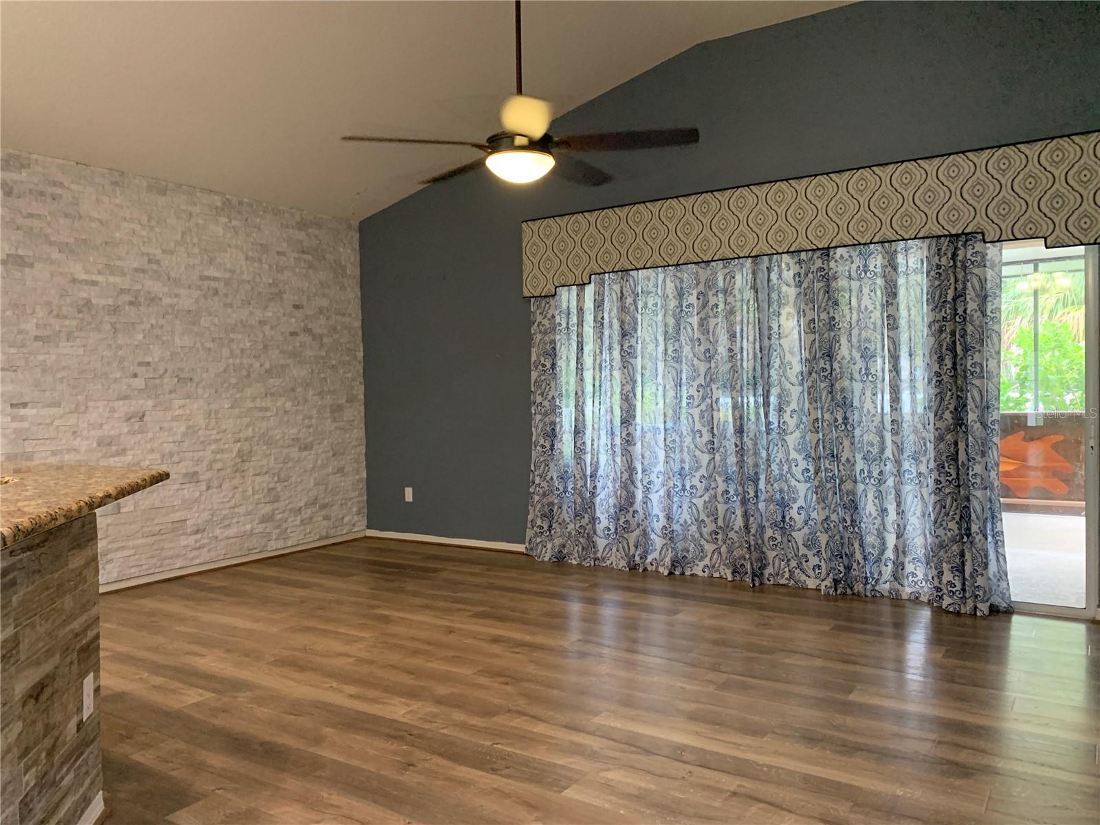 Image 41 of 66 For 10308 Holland Road