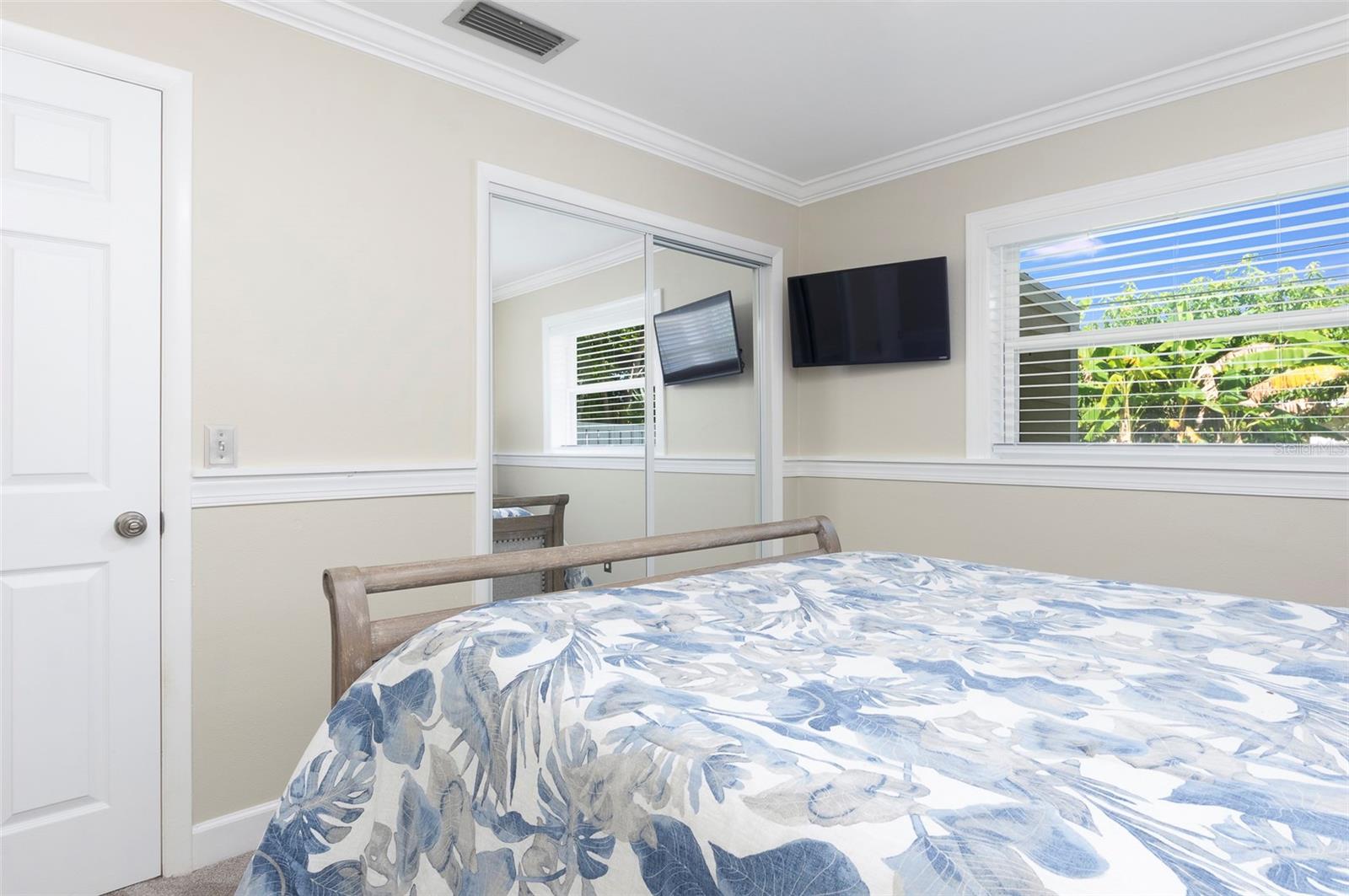 Image 18 of 30 For 2945 Brookfield Drive