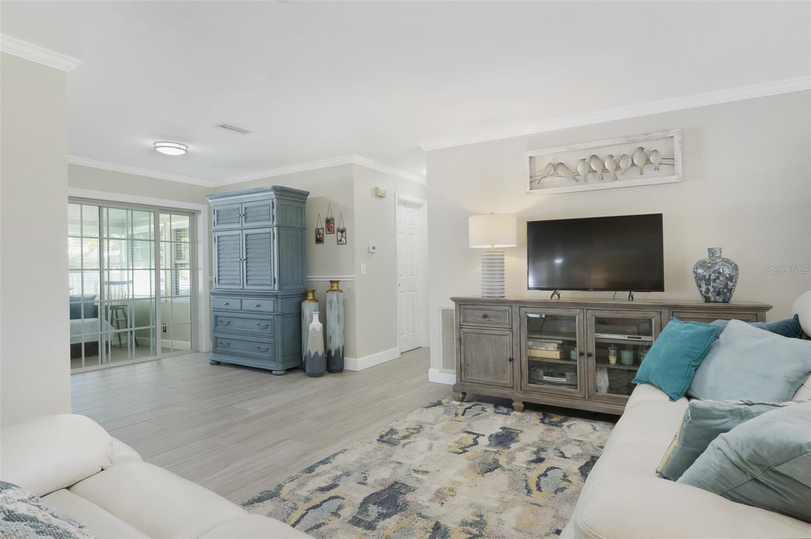 Image 4 of 30 For 2945 Brookfield Drive