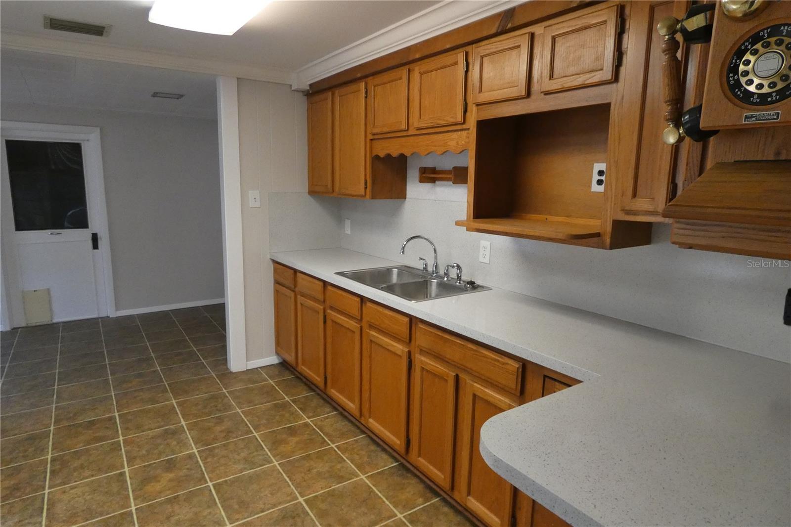 Image 5 of 16 For 4344 Dartmouth Avenue N