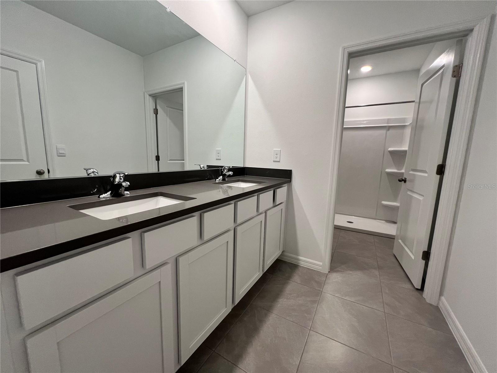 Image 16 of 26 For 571 Mangrove Shade Circle