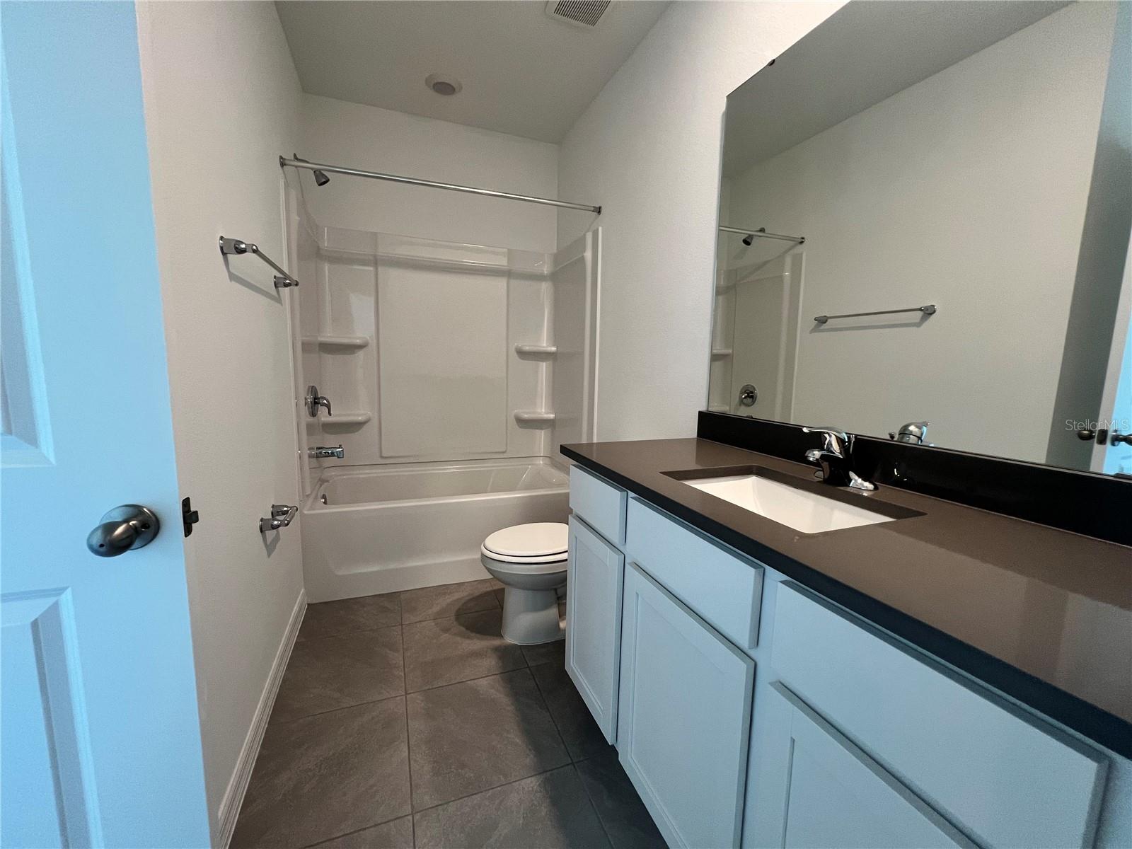 Image 21 of 26 For 571 Mangrove Shade Circle