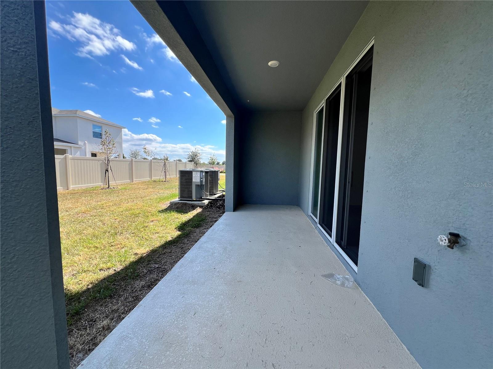Image 8 of 26 For 571 Mangrove Shade Circle