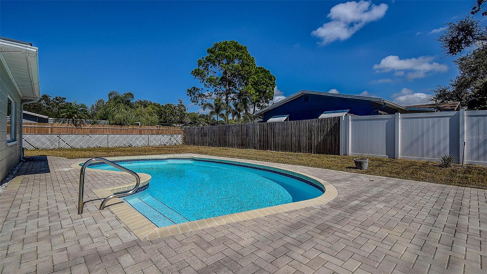 Image 17 of 47 For 8601 139th Street