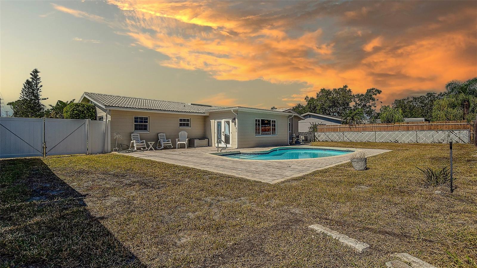 Image 18 of 47 For 8601 139th Street